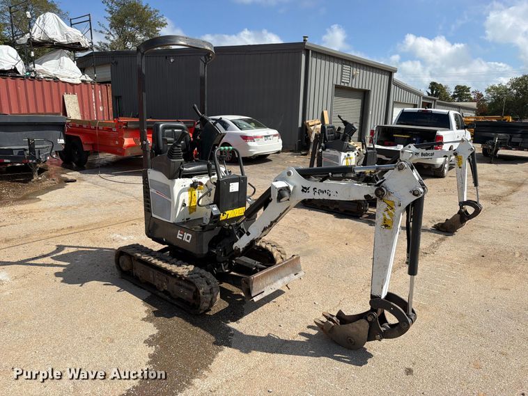 image for item FK5199 Bobcat E10 mini excavator