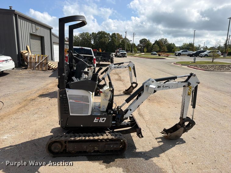 image for item FK5199 Bobcat E10 mini excavator