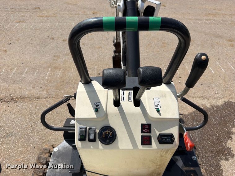 image for item FK5199 Bobcat E10 mini excavator
