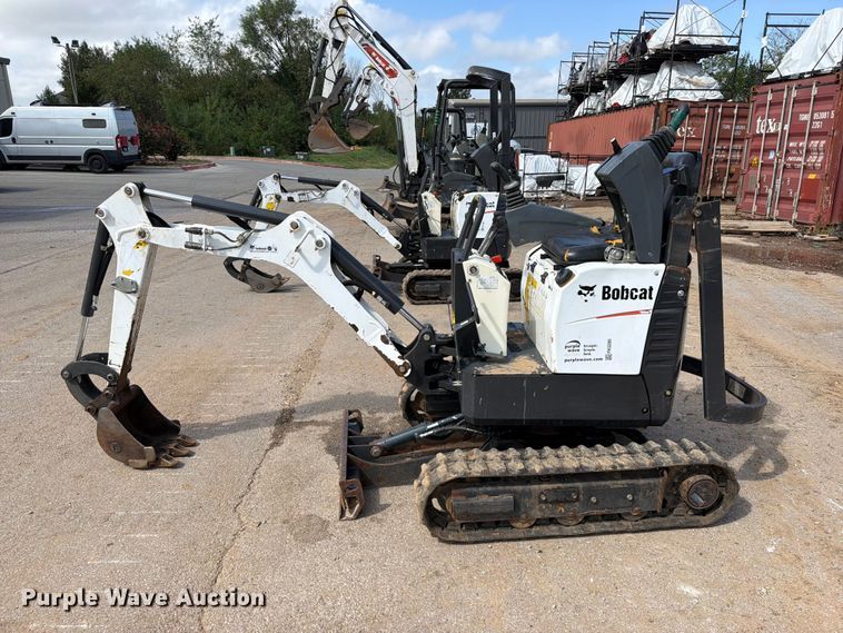 image for item FK5200 2022 Bobcat E10 mini excavator