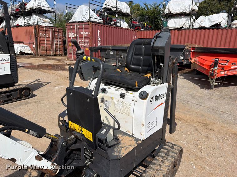 image for item FK5200 2022 Bobcat E10 mini excavator