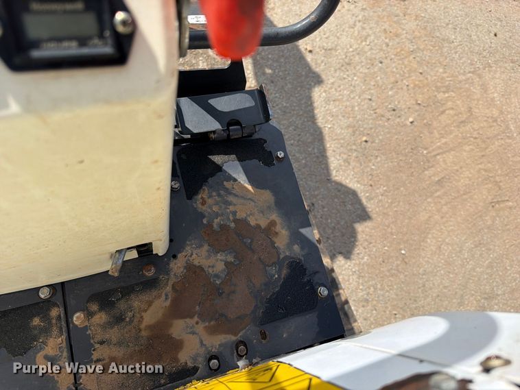 image for item FK5200 2022 Bobcat E10 mini excavator