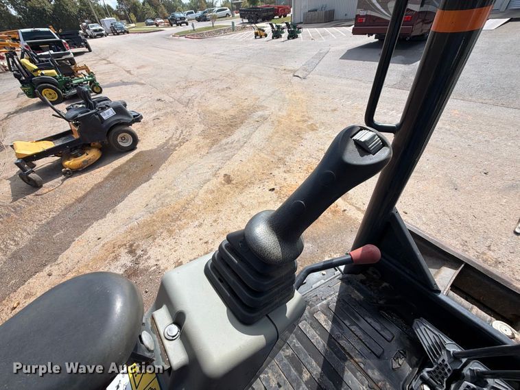image for item FK5201 2023 Bobcat E32i mini excavator