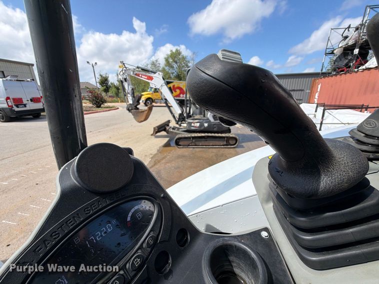 image for item FK5201 2023 Bobcat E32i mini excavator