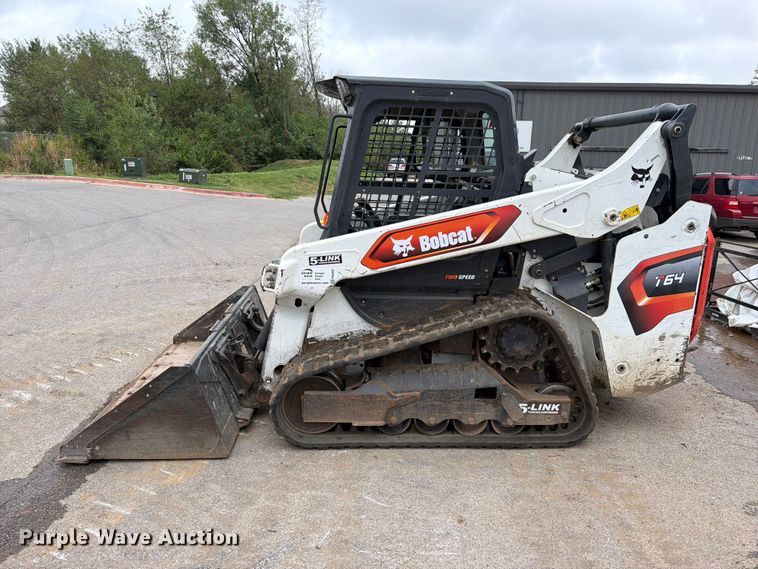 image for item FK5202 2023 Bobcat T64 tracked skid steer loader