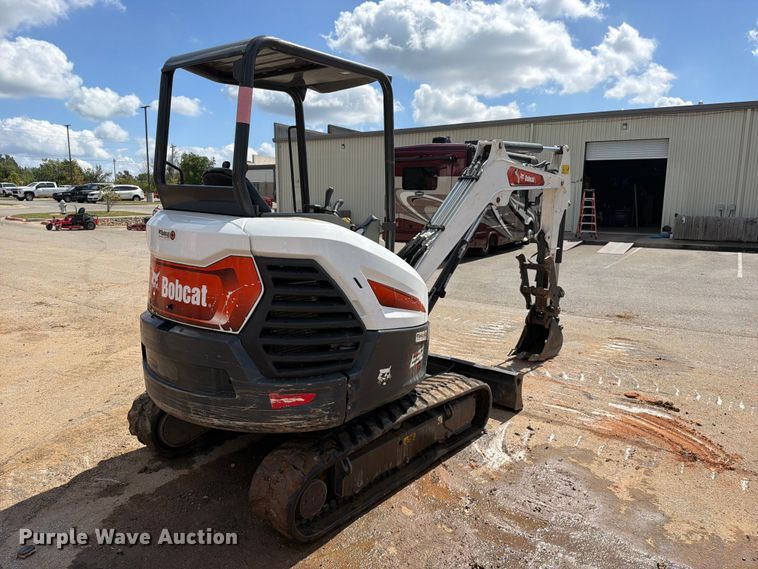 image for item FK5213 2024 Bobcat E32 mini excavator