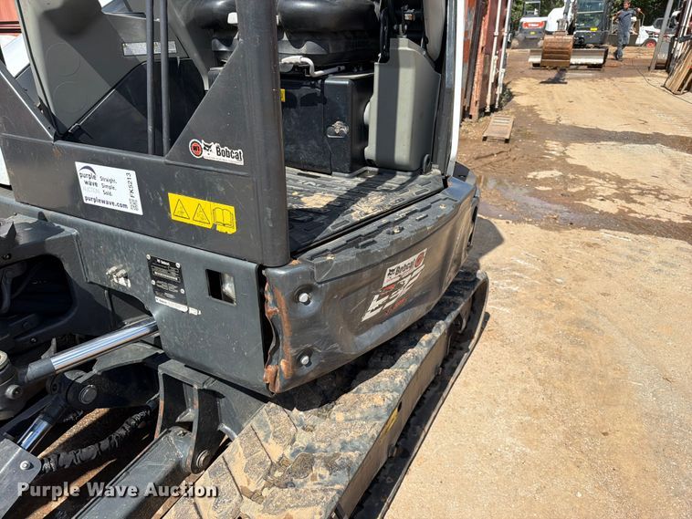 image for item FK5213 2024 Bobcat E32 mini excavator