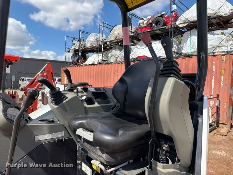 image for item FK5213 2024 Bobcat E32 mini excavator