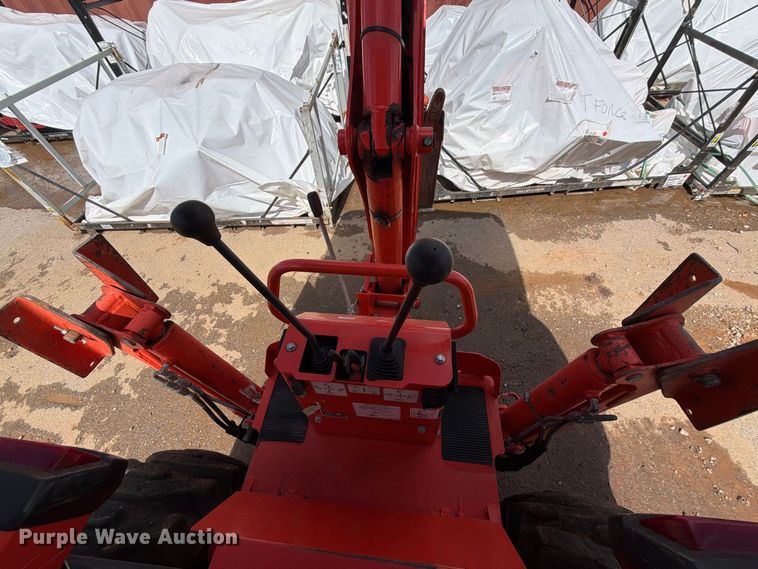 image for item FK5214 Kubota B26 backhoe
