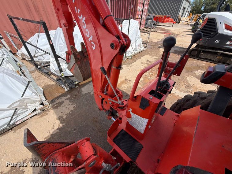 image for item FK5214 Kubota B26 backhoe
