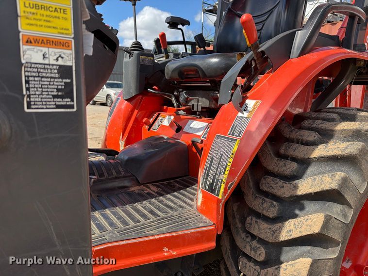 image for item FK5214 Kubota B26 backhoe