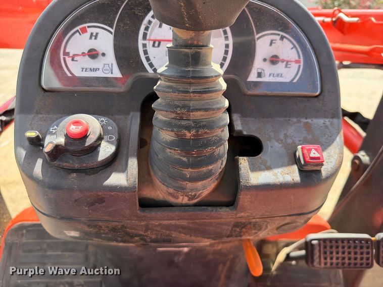 image for item FK5214 Kubota B26 backhoe