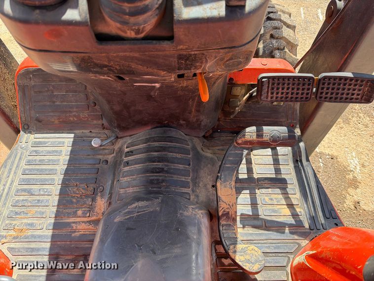 image for item FK5214 Kubota B26 backhoe