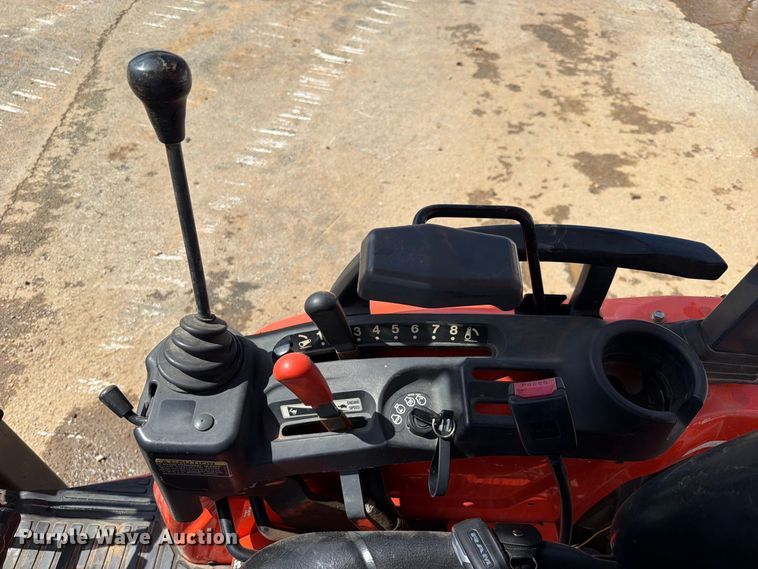 image for item FK5214 Kubota B26 backhoe