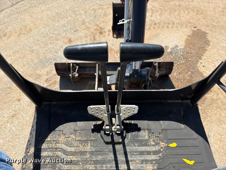 image for item FK5215 Bobcat E20 mini excavator