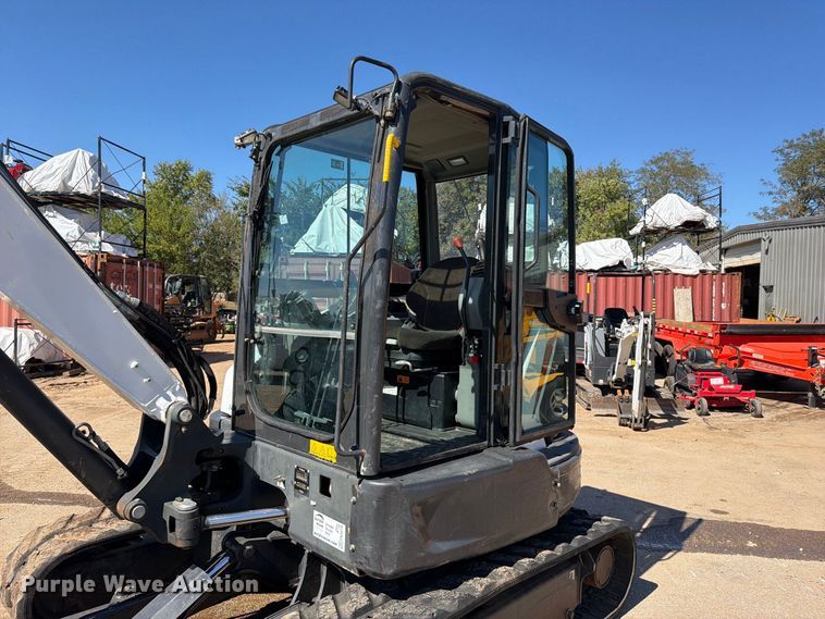 image for item FK5216 2023 Bobcat E60 mini excavator