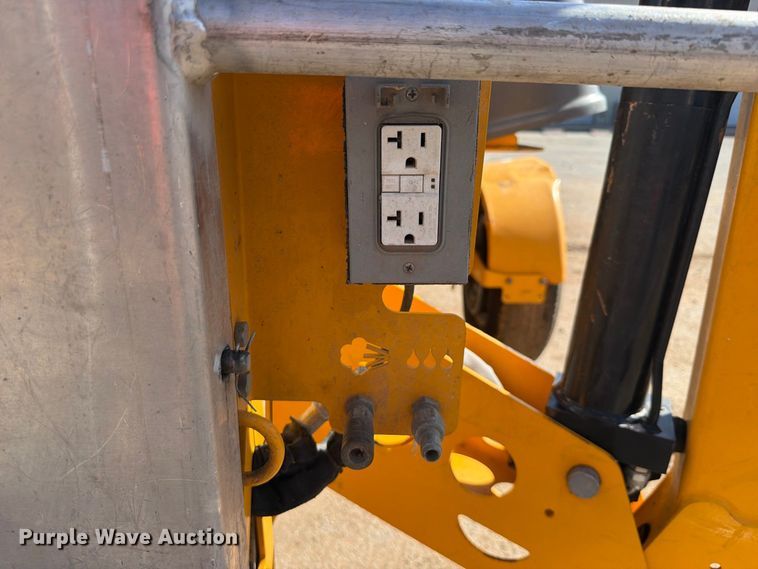 image for item FK5217 2023 Haulette 4527A boom lift