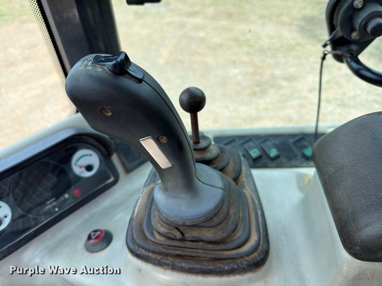 image for item FK5243 2007 New Holland W80TC wheel loader