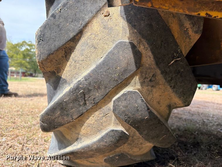 image for item FK5243 2007 New Holland W80TC wheel loader