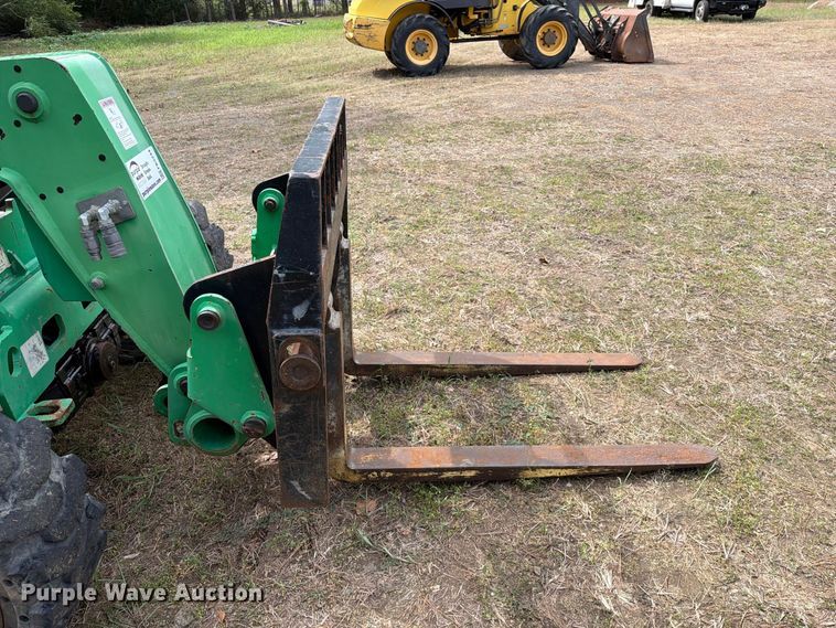 image for item FK5244 2015 Genie 216559GT telehandler