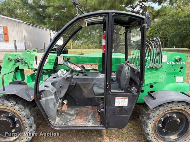 image for item FK5244 2015 Genie 216559GT telehandler