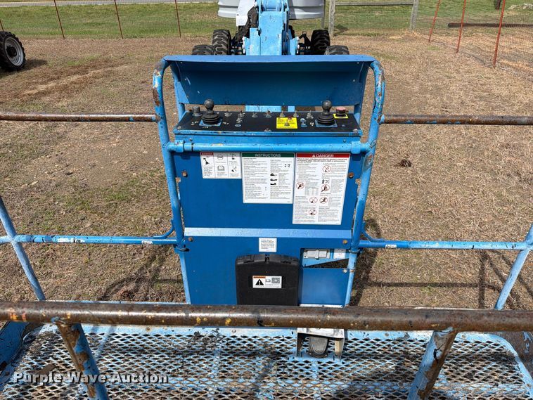 image for item FK5245 2011 Genie S-45 boom lift