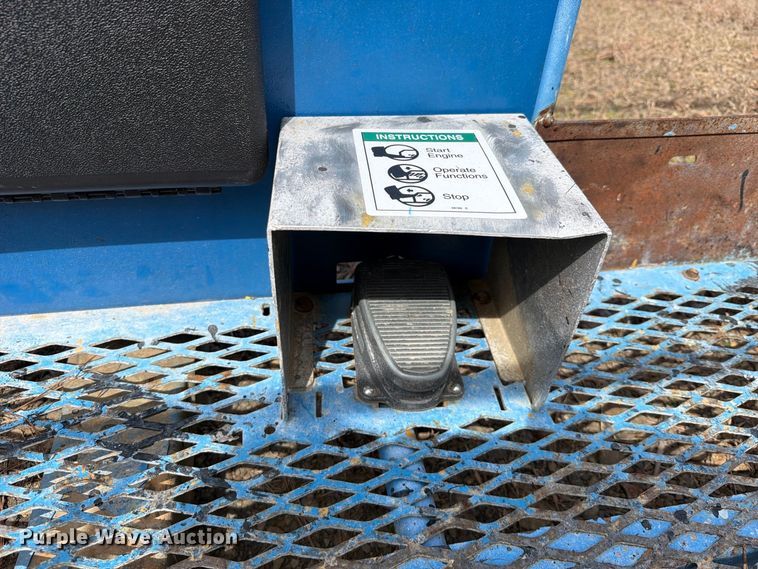 image for item FK5245 2011 Genie S-45 boom lift