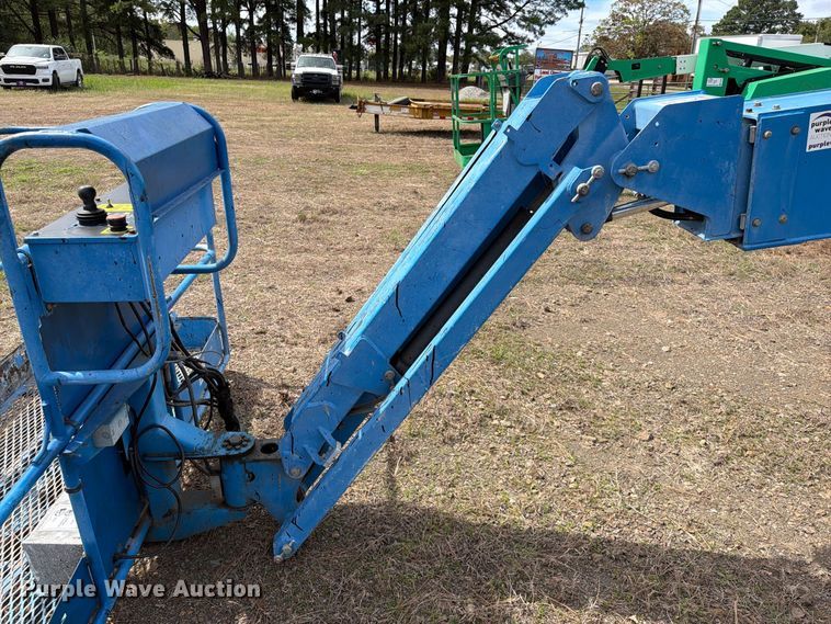 image for item FK5245 2011 Genie S-45 boom lift