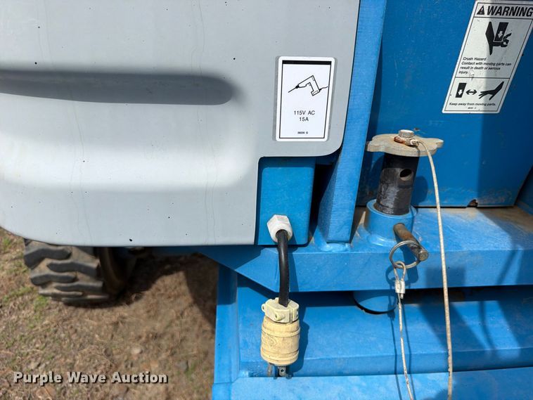 image for item FK5245 2011 Genie S-45 boom lift