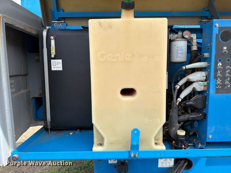 image for item FK5245 2011 Genie S-45 boom lift