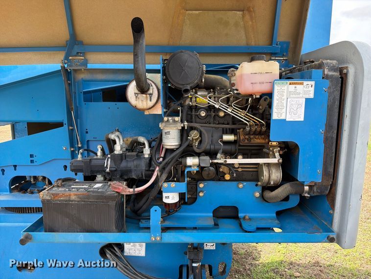 image for item FK5245 2011 Genie S-45 boom lift