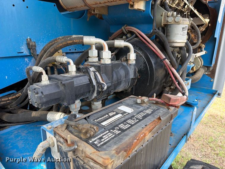 image for item FK5245 2011 Genie S-45 boom lift
