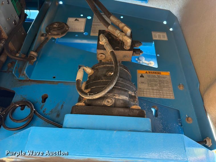 image for item FK5245 2011 Genie S-45 boom lift