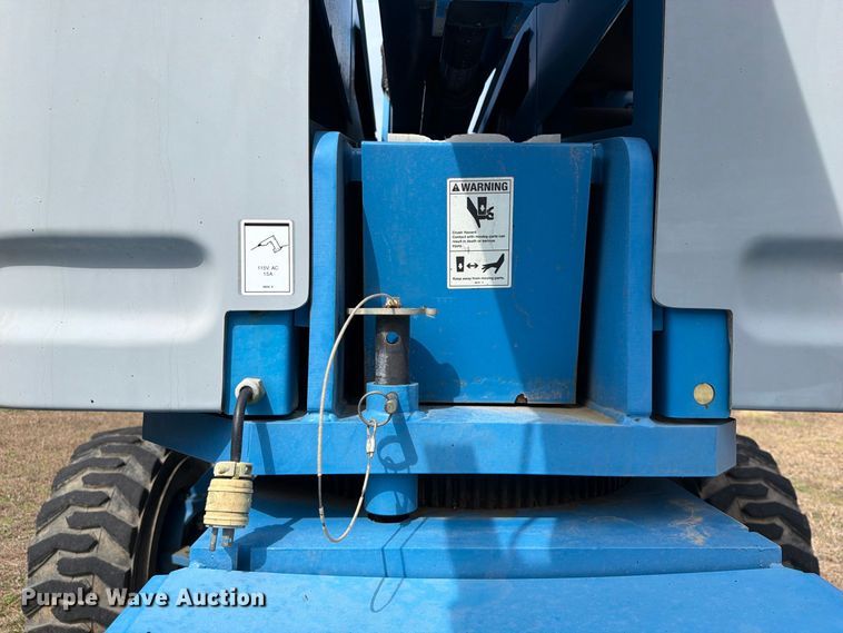 image for item FK5245 2011 Genie S-45 boom lift