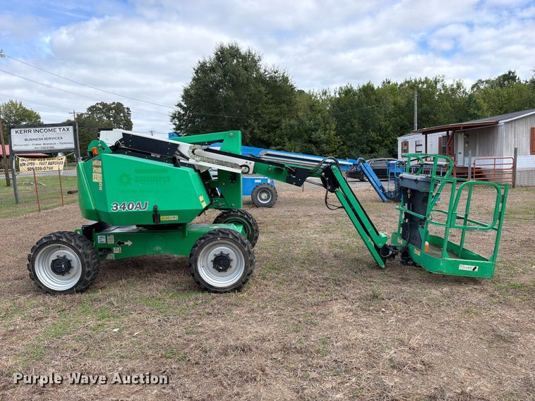 image for item FK5246 2017 JLG 340AJ boom lift
