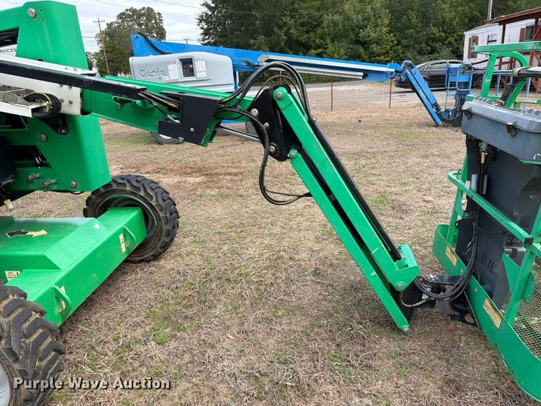 image for item FK5246 2017 JLG 340AJ boom lift
