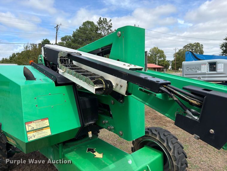 image for item FK5246 2017 JLG 340AJ boom lift