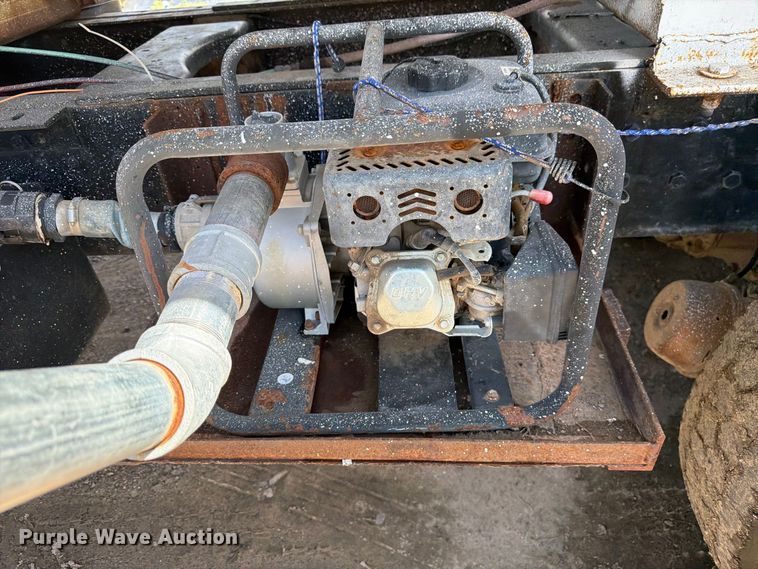 image for item FM7635 1975 Ford 9000 tank truck