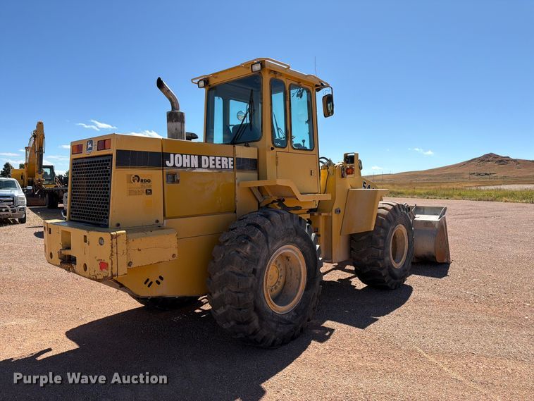 image for item FM7657 1995 John Deere 544G wheel loader