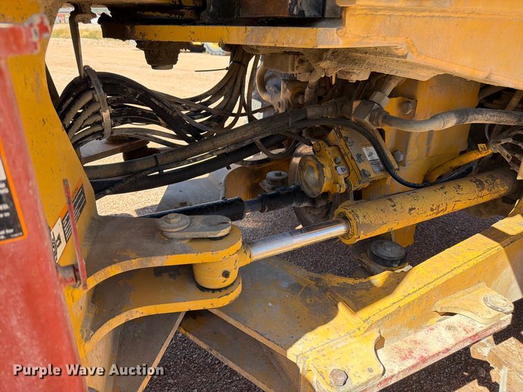 image for item FM7657 1995 John Deere 544G wheel loader