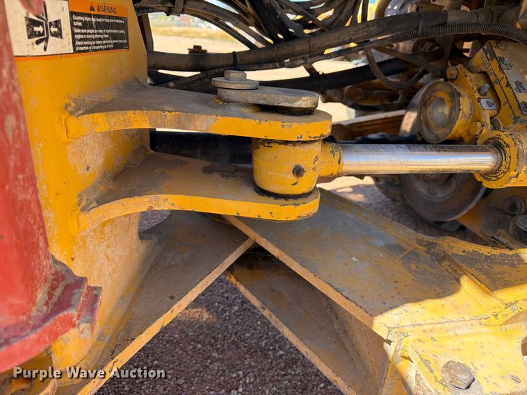 image for item FM7657 1995 John Deere 544G wheel loader