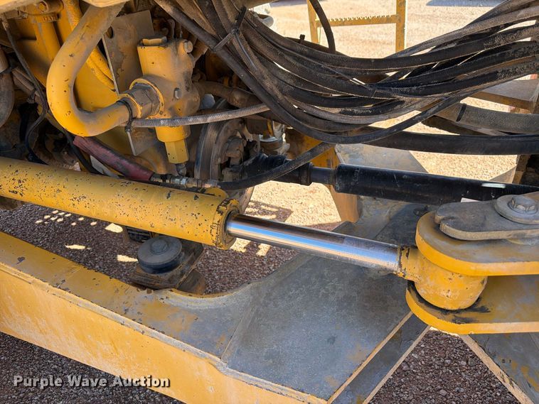image for item FM7657 1995 John Deere 544G wheel loader