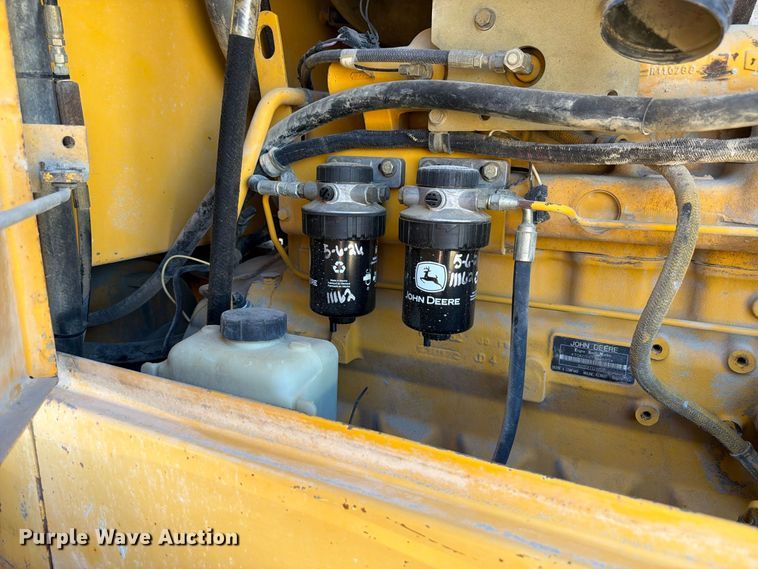 image for item FM7657 1995 John Deere 544G wheel loader