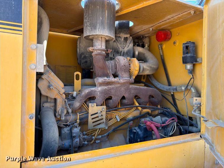 image for item FM7657 1995 John Deere 544G wheel loader