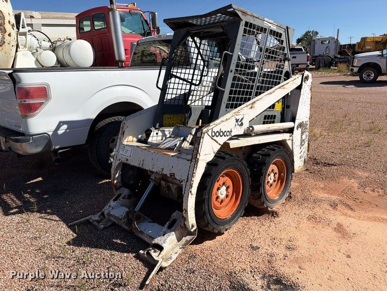 image for item FM7662 1988 Bobcat 542B skid steer loader