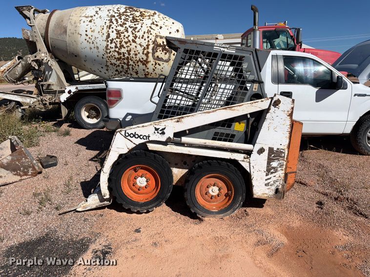 image for item FM7662 1988 Bobcat 542B skid steer loader