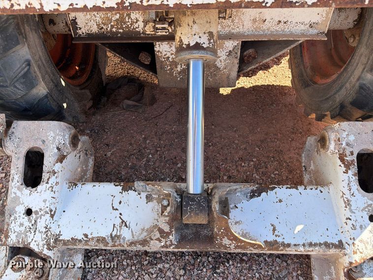 image for item FM7662 1988 Bobcat 542B skid steer loader