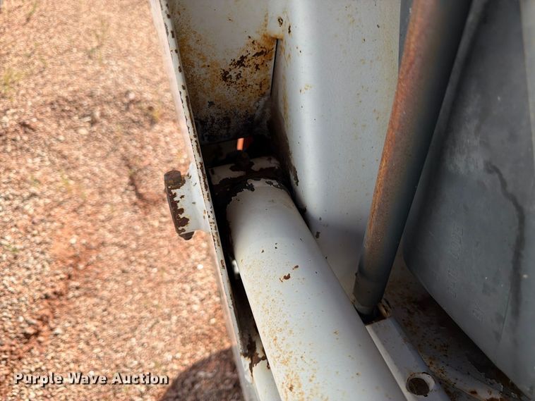 image for item FM7662 1988 Bobcat 542B skid steer loader