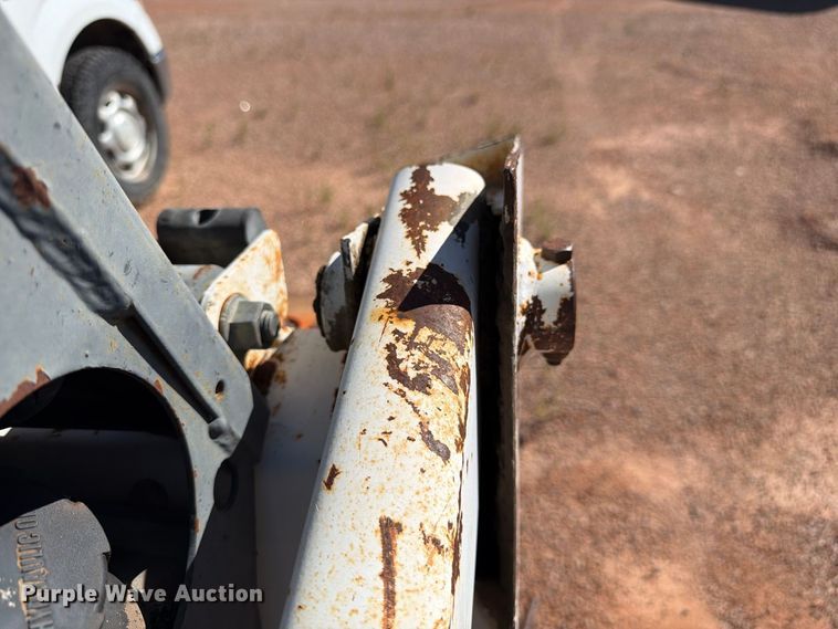 image for item FM7662 1988 Bobcat 542B skid steer loader
