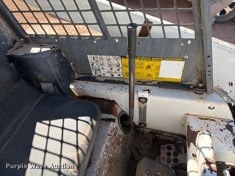 image for item FM7662 1988 Bobcat 542B skid steer loader
